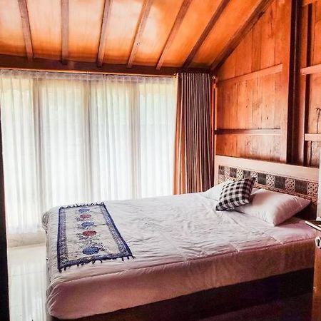 Ndalem Arsita Villa Джокякарта Екстериор снимка